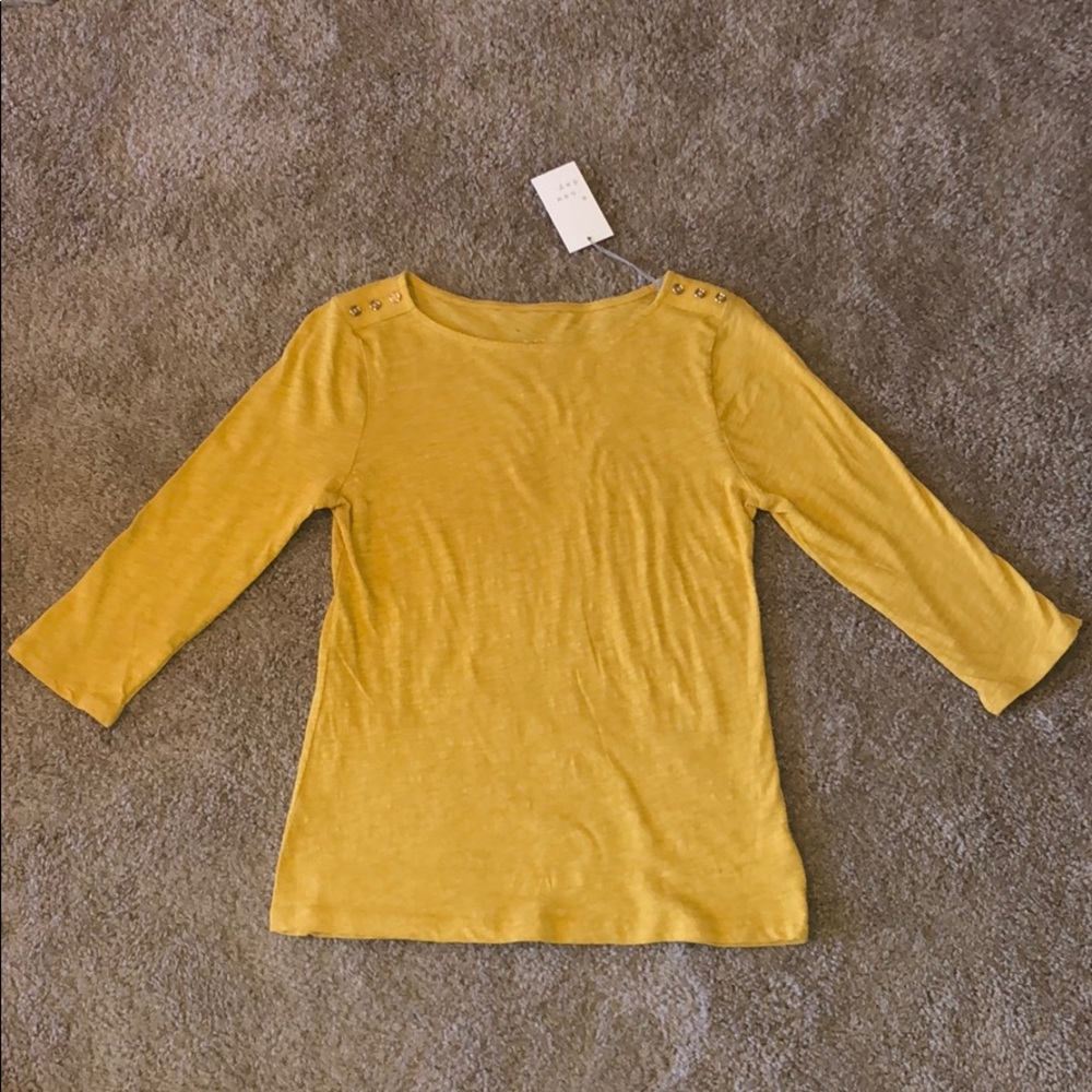 🍉 NWT A New Day Yellow Shirt